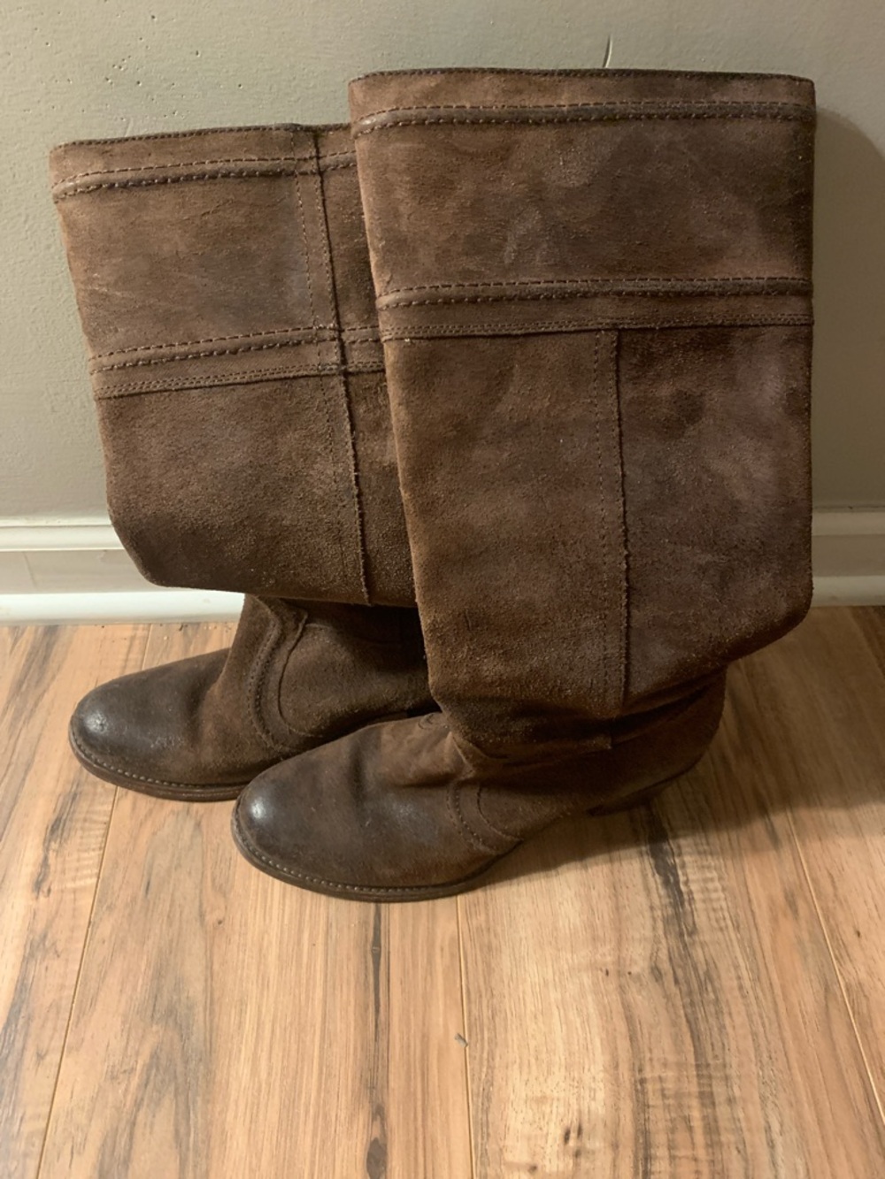 Frye Jane 14L Suede Leather Boots